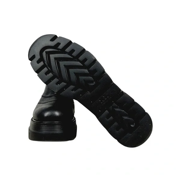 Aquatalia Black Calf Leather Zip-Up Ankle Boots - Picture 7 of 9